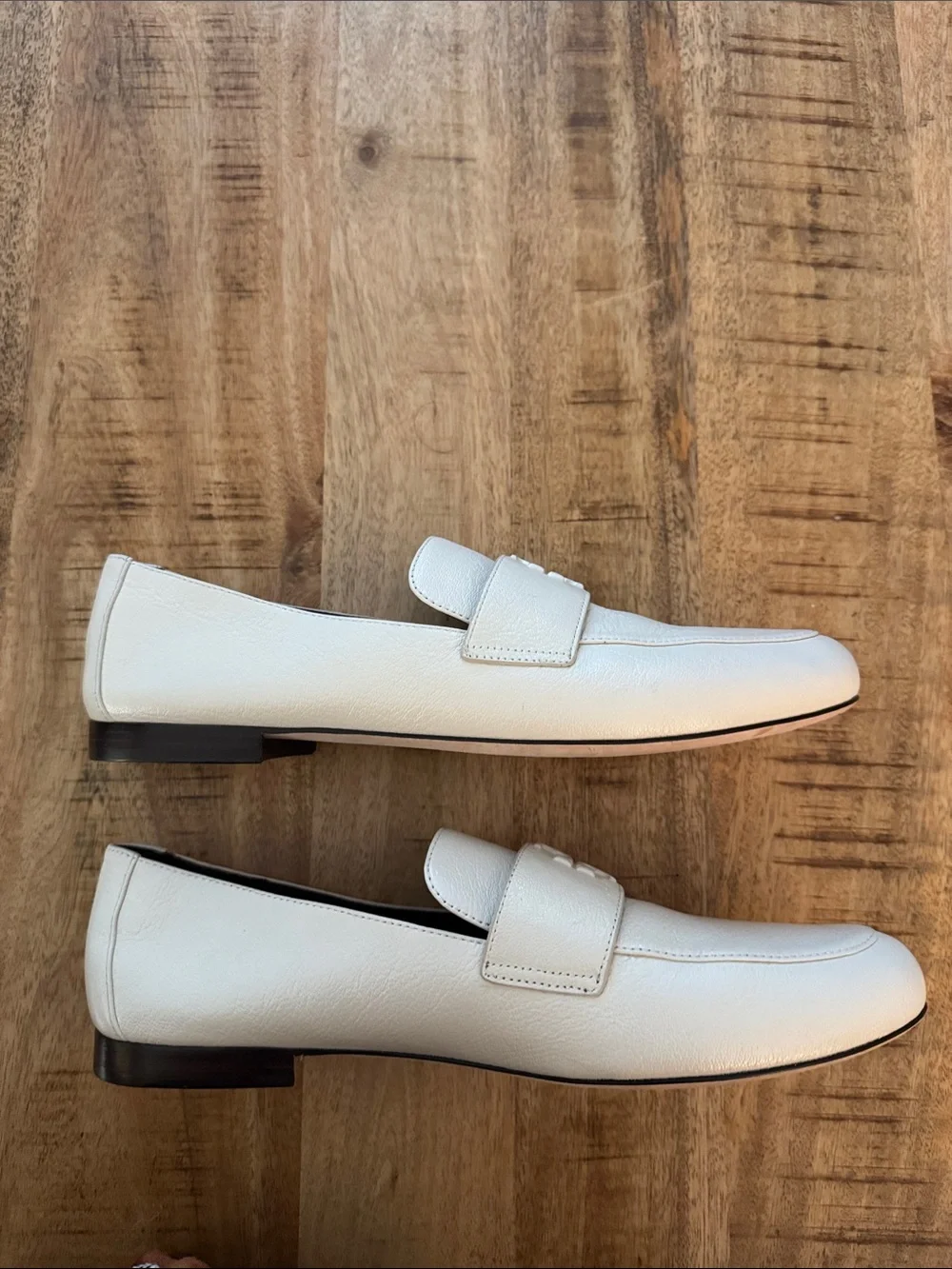 Tory Burch Light Cream Leather Slip-On Ballet Loafers for Women NEW